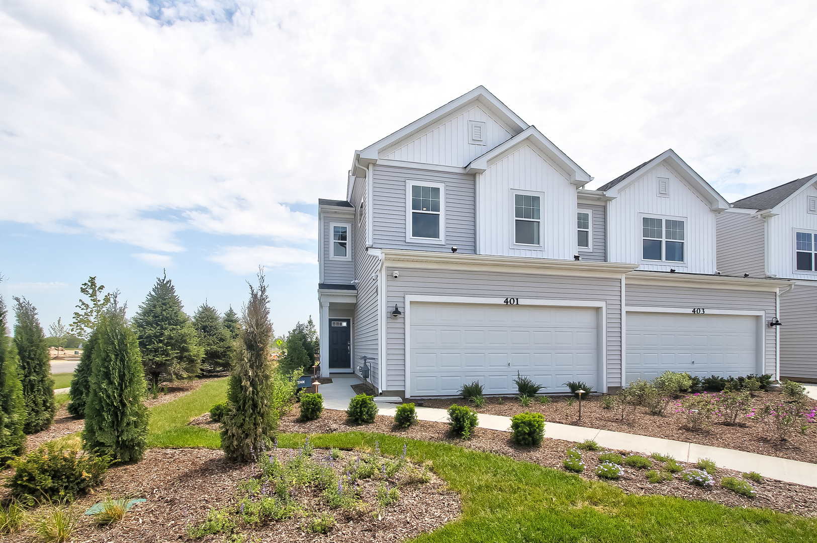 300 Kingsport Drive, South Elgin, IL 60177