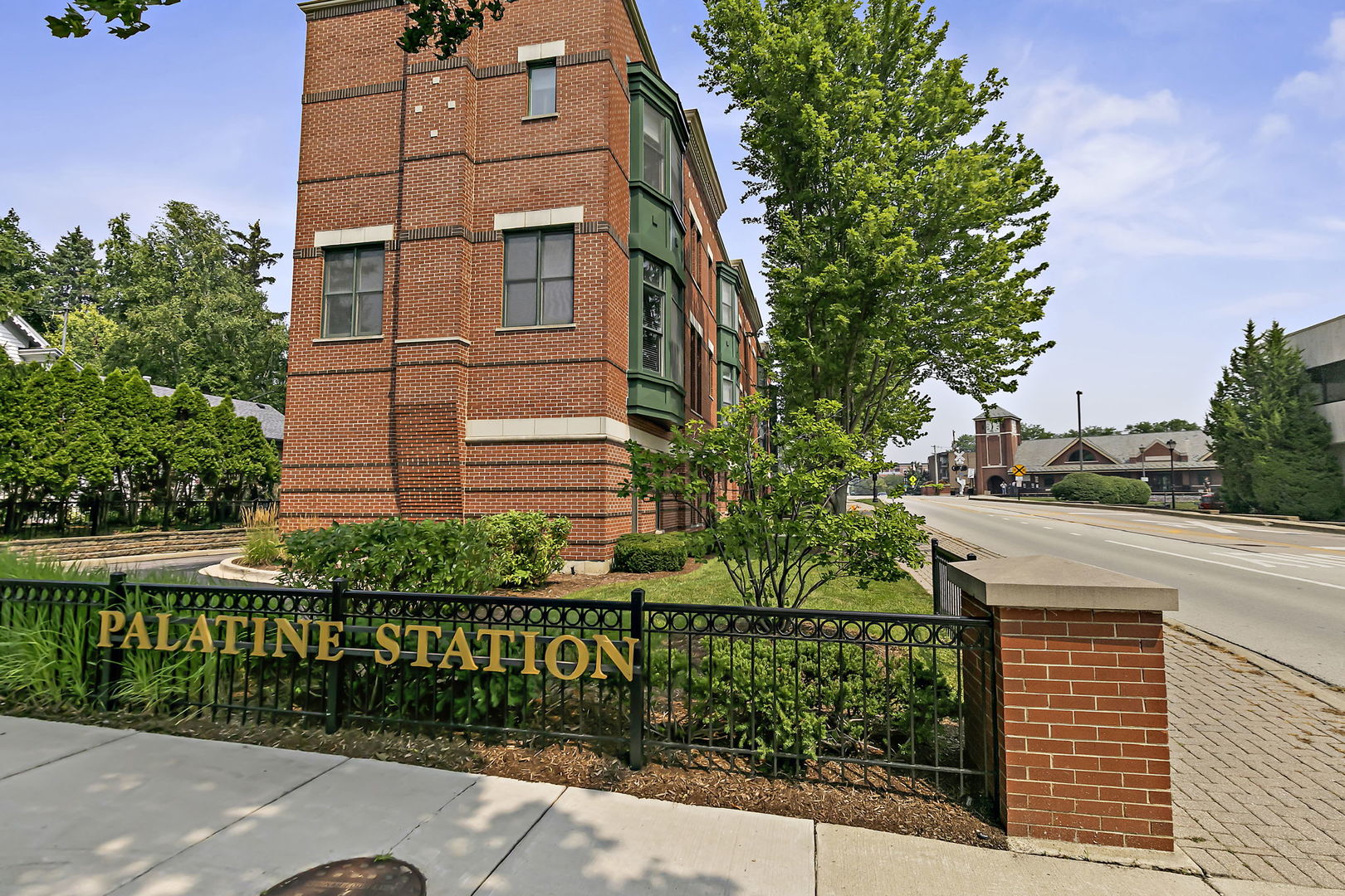 84 N Smith Street, Palatine, IL 60067