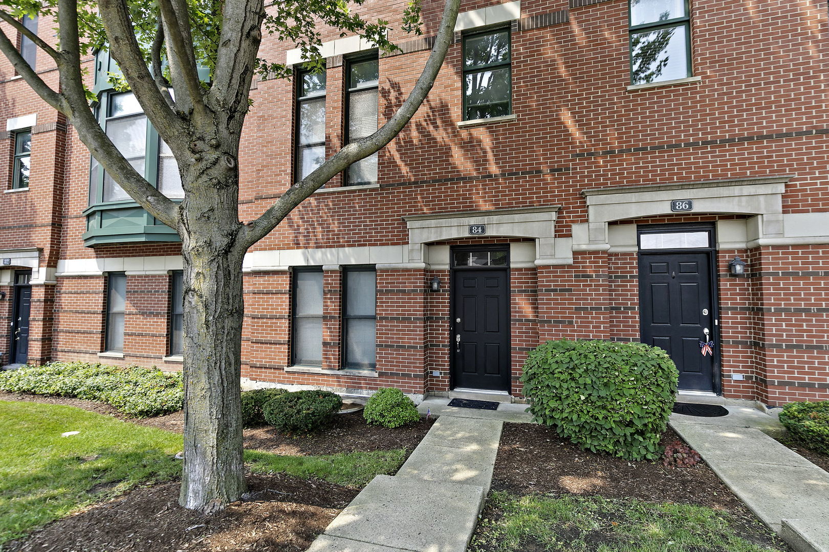 84 N Smith Street, Palatine, IL 60067