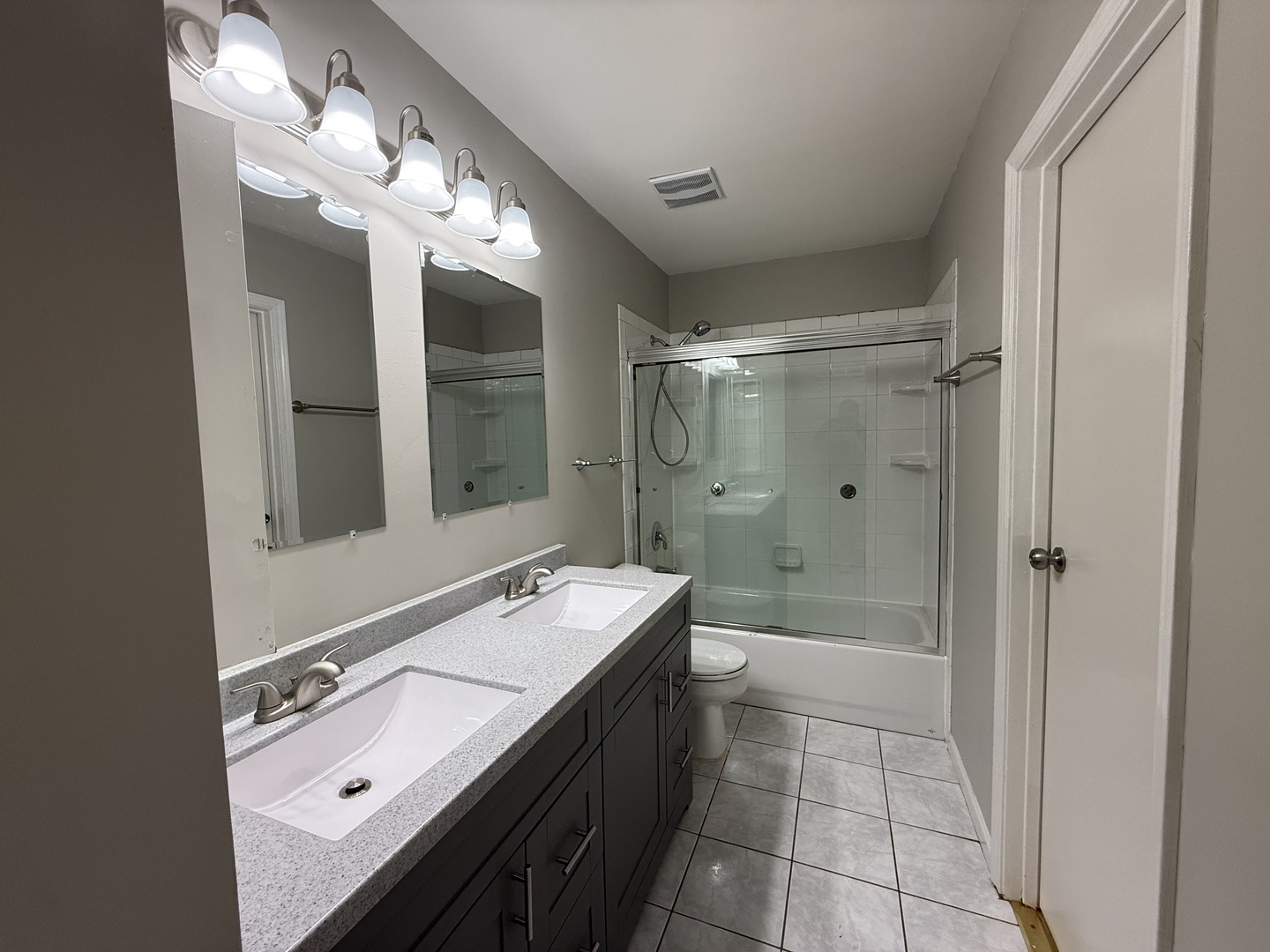 371 Payson Circle, Glendale Heights, IL 60139