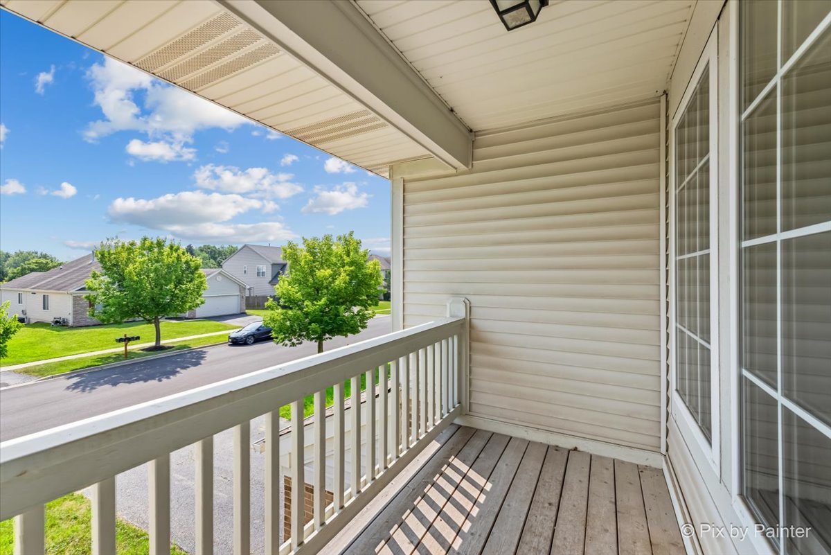 1312 Wentworth Drive, Volo, IL 60020