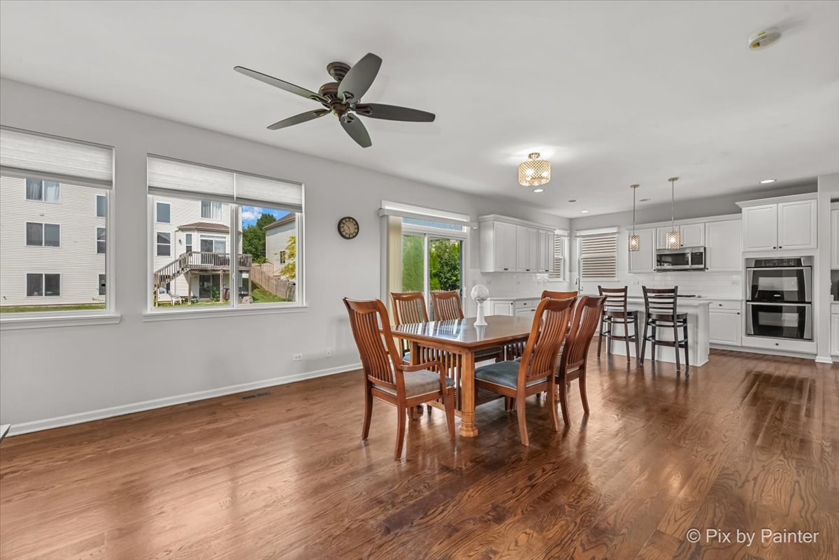 1312 Wentworth Drive, Volo, IL 60020