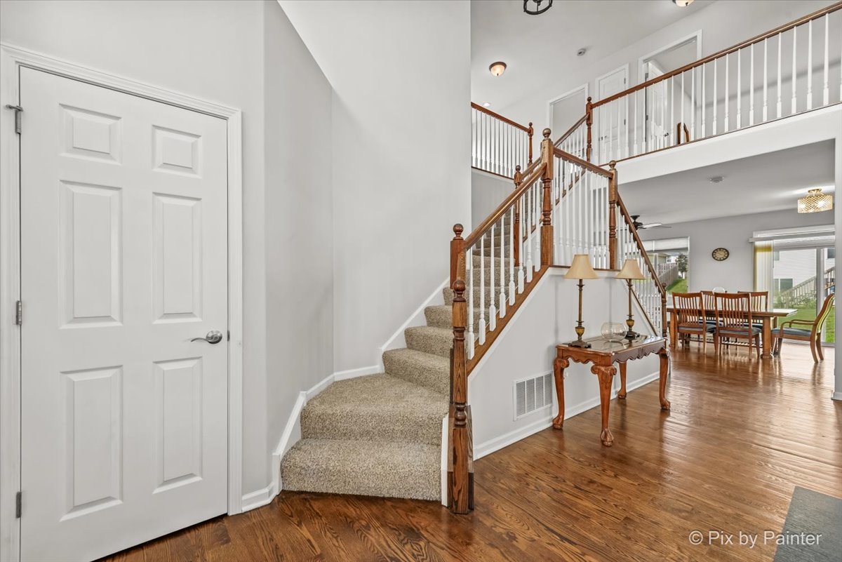 1312 Wentworth Drive, Volo, IL 60020