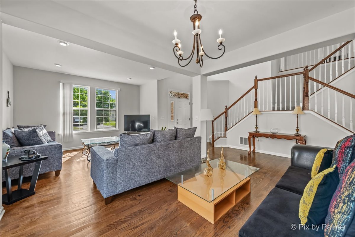 1312 Wentworth Drive, Volo, IL 60020