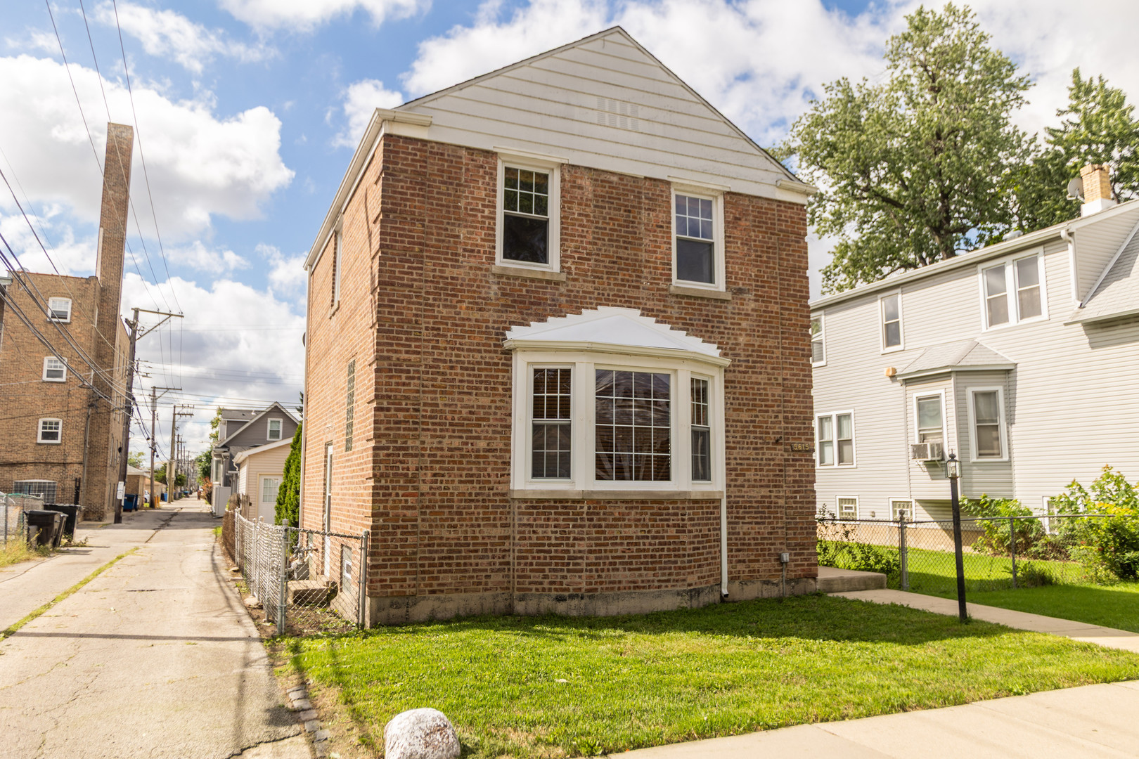 5615 W Dakin Street, Chicago, IL 60634