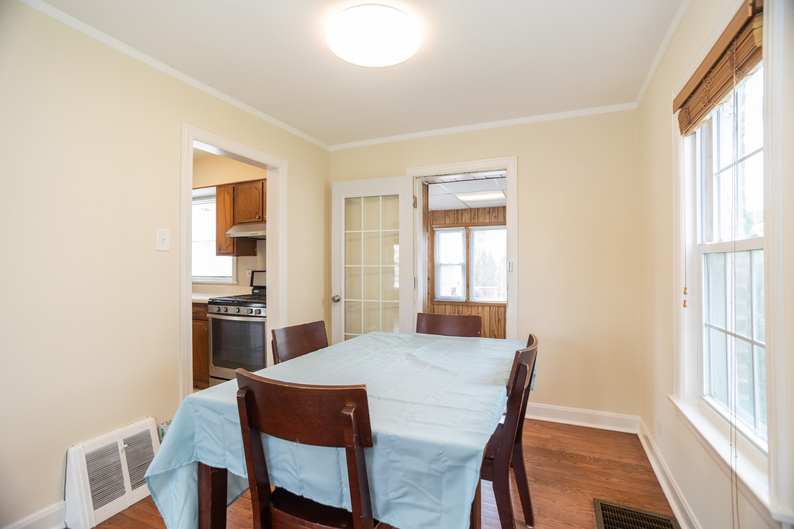 5615 W Dakin Street, Chicago, IL 60634