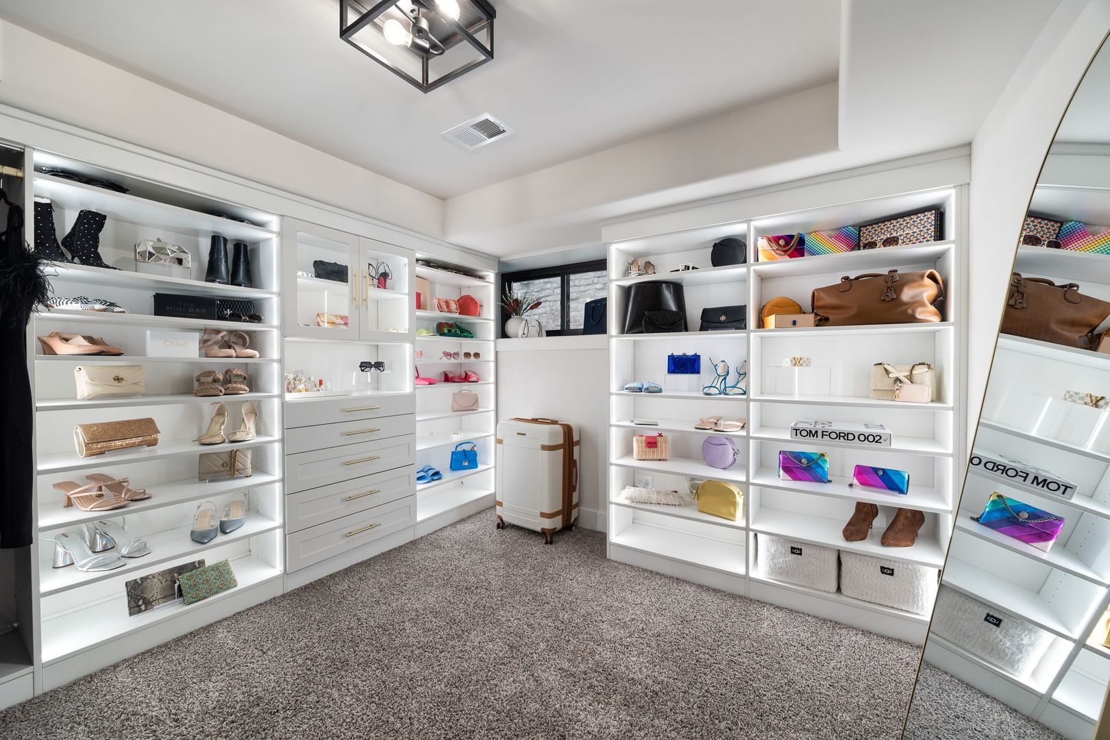 4057 N Drake Avenue, Chicago, IL 60618