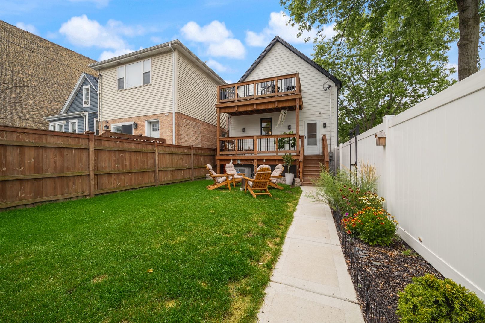 4057 N Drake Avenue, Chicago, IL 60618