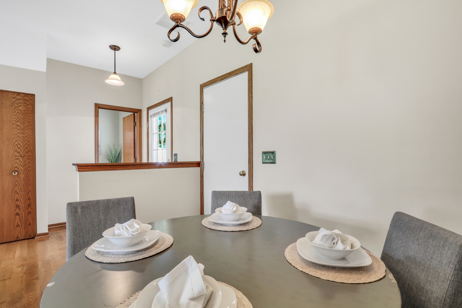 1286 S Candlestick Way #1286, Waukegan, IL 60085
