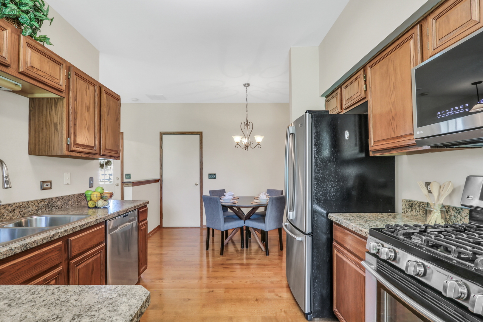 1286 S Candlestick Way #1286, Waukegan, IL 60085