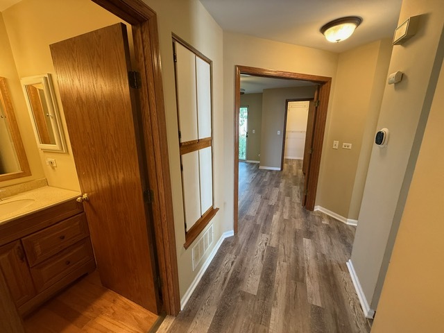 16 Tyler Court #B, Streamwood, IL 60107