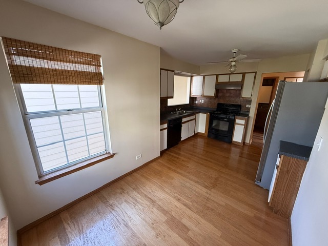 16 Tyler Court #B, Streamwood, IL 60107