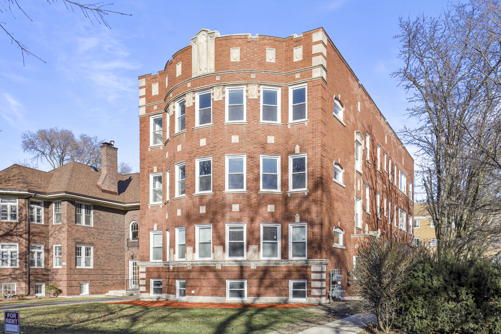 1111 Bonnie Brae Place #3E, River Forest, IL 60305
