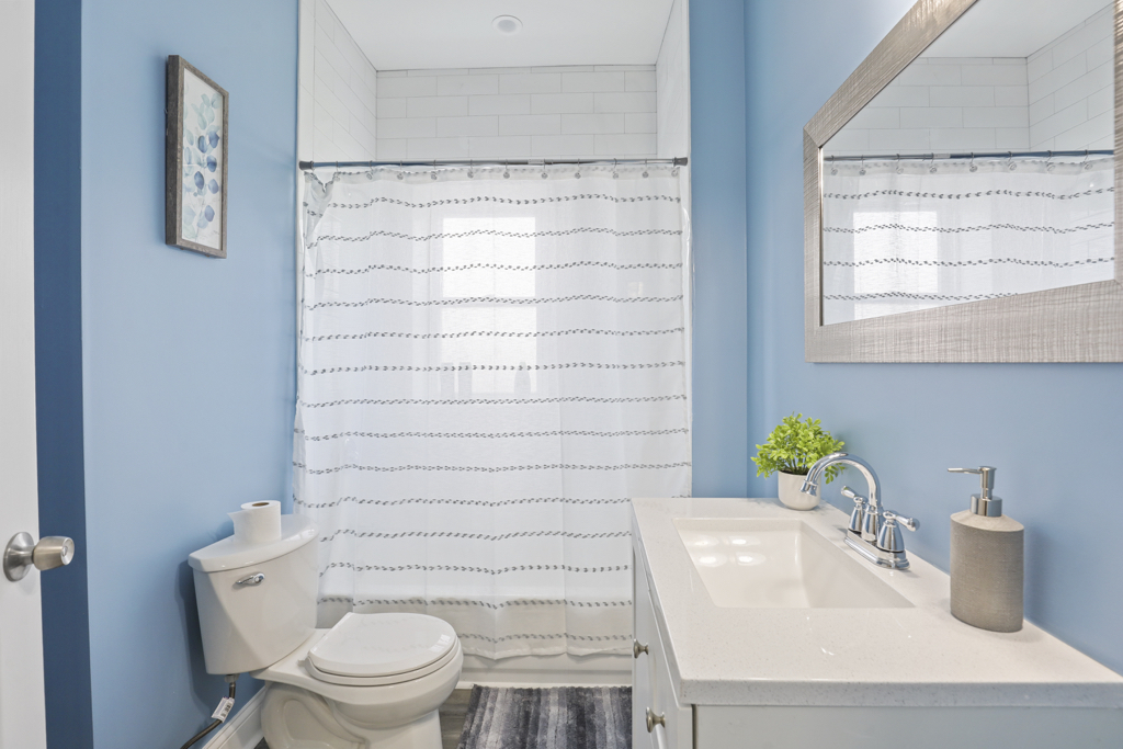 1111 Bonnie Brae Place #3E, River Forest, IL 60305