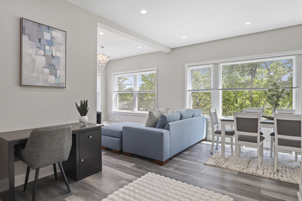 1111 Bonnie Brae Place #3E, River Forest, IL 60305