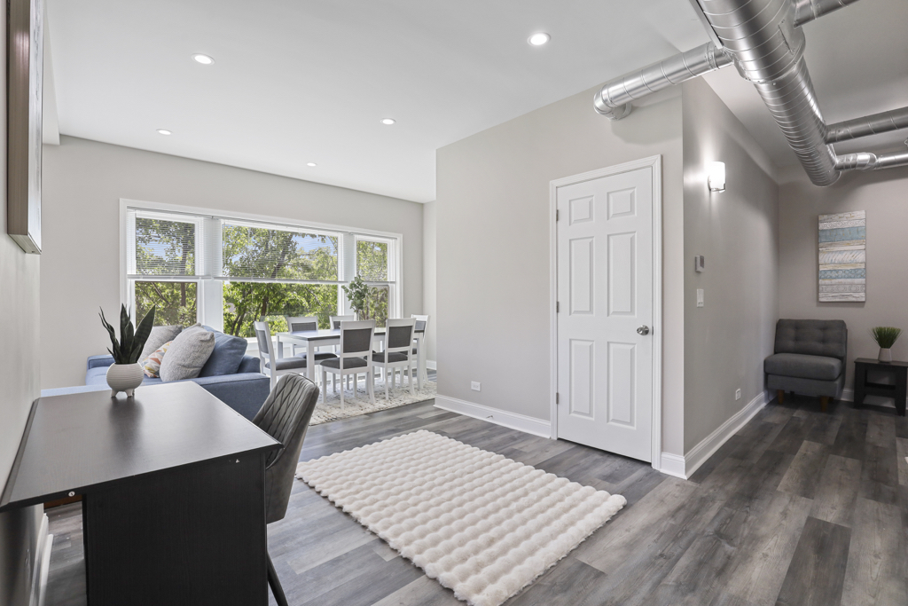 1111 Bonnie Brae Place #3E, River Forest, IL 60305