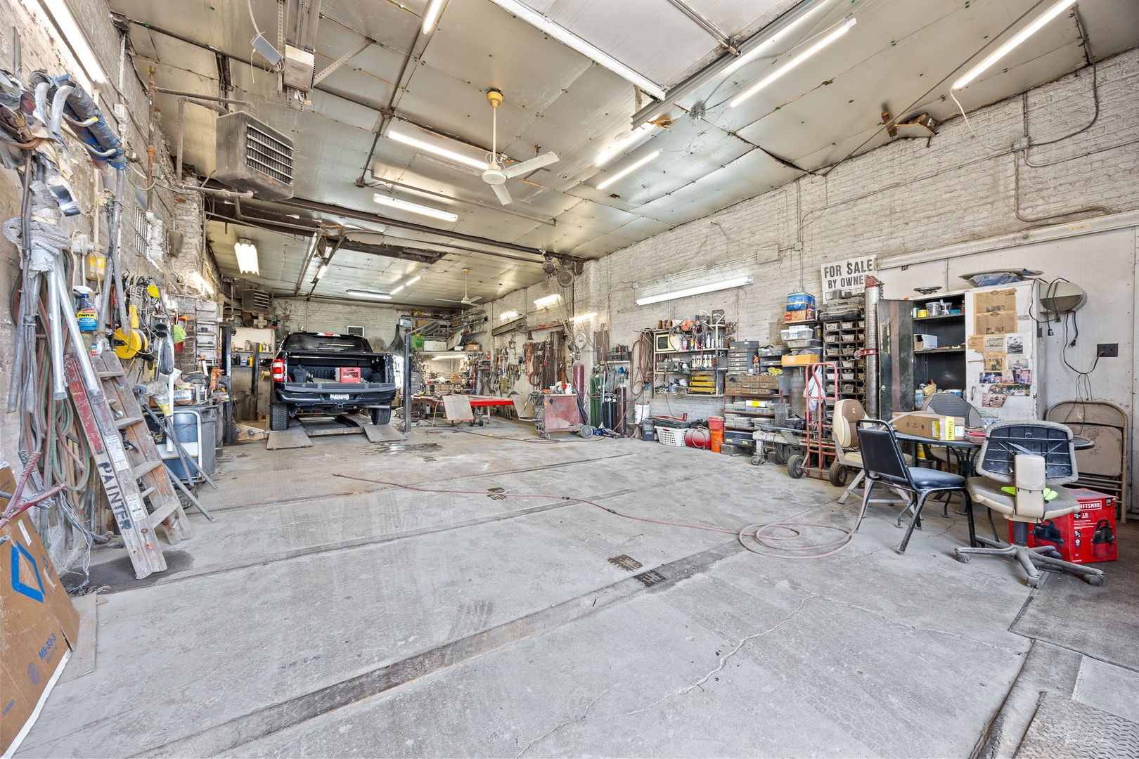 9363 S Ewing Avenue, Chicago, IL 60617