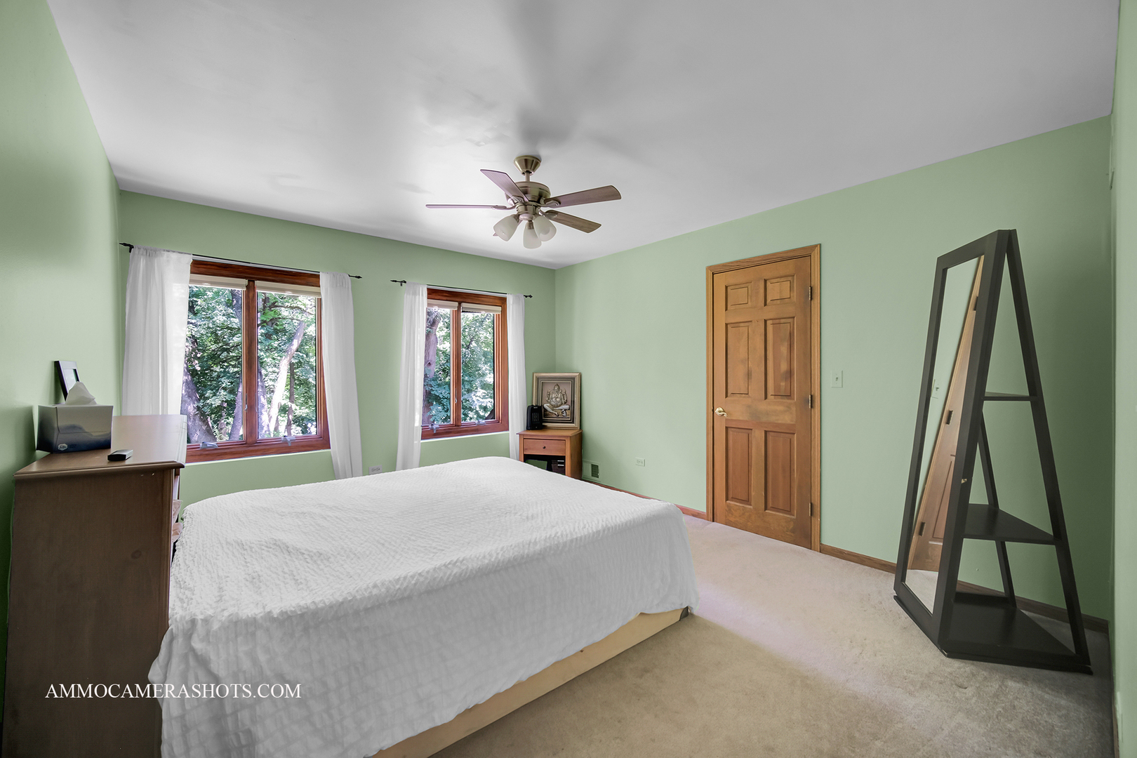 3121 Whispering Oaks Lane, Woodridge, IL 60517