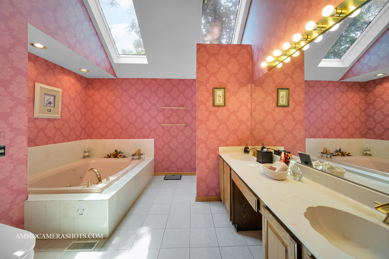 3121 Whispering Oaks Lane, Woodridge, IL 60517