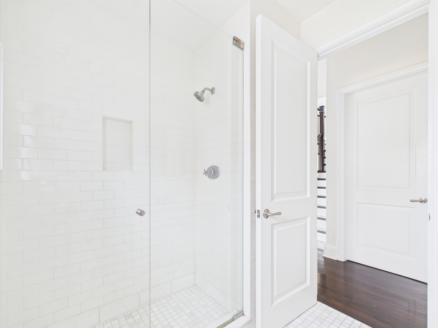 1242 W Dickens Avenue, Chicago, IL 60614
