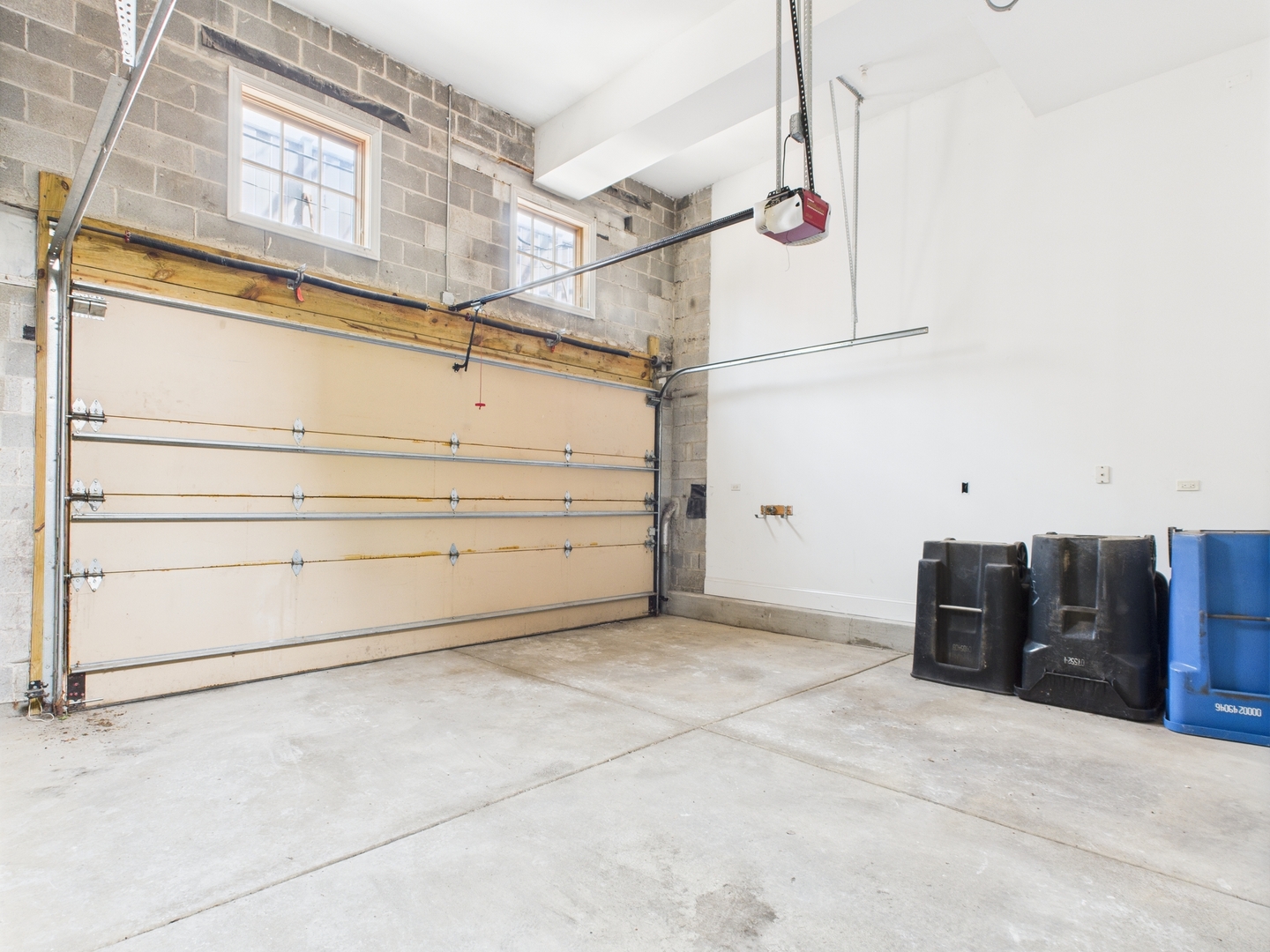 1242 W Dickens Avenue, Chicago, IL 60614