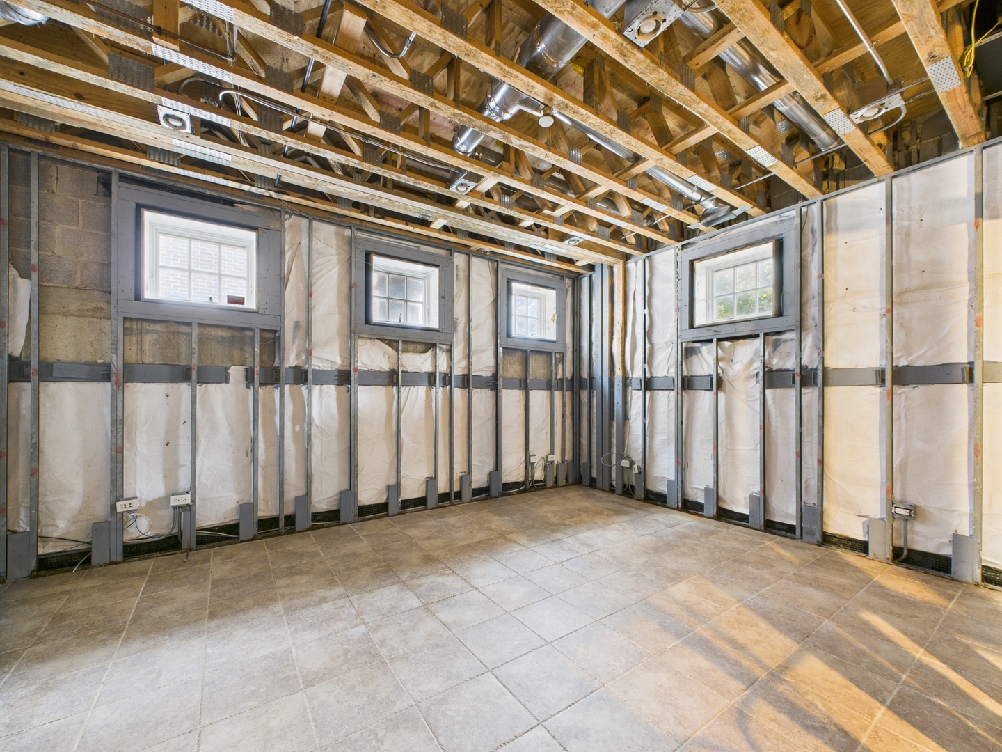 1242 W Dickens Avenue, Chicago, IL 60614