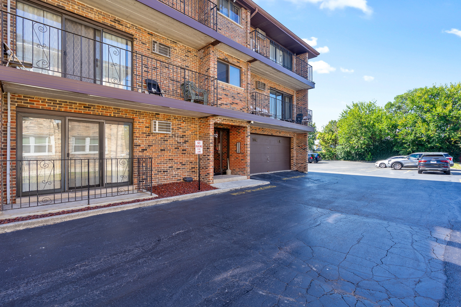 9812 S Nottingham Avenue #14, Chicago Ridge, IL 60415