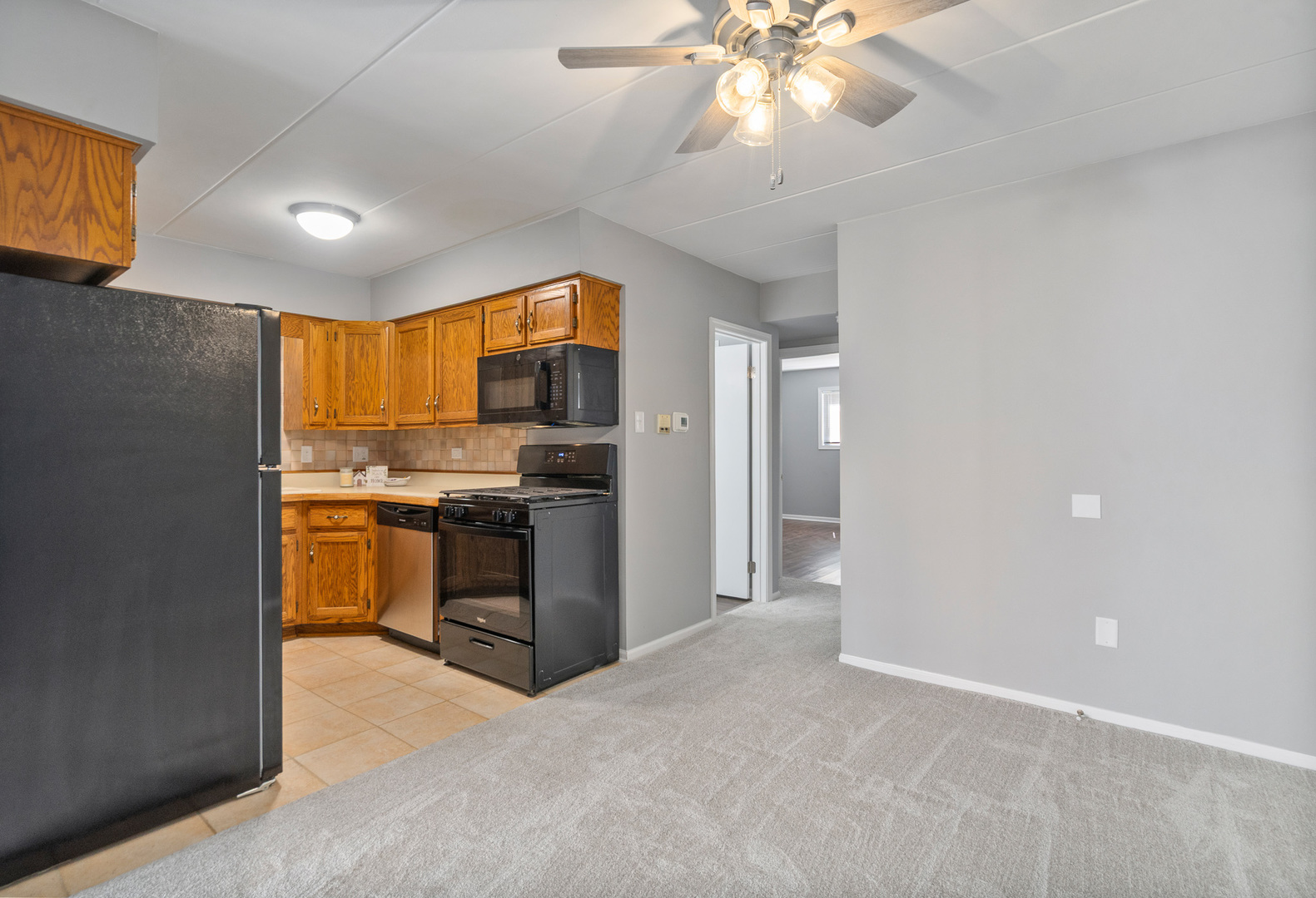 9812 S Nottingham Avenue #14, Chicago Ridge, IL 60415