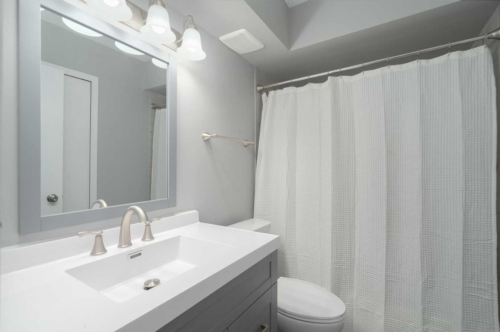 9812 S Nottingham Avenue #14, Chicago Ridge, IL 60415