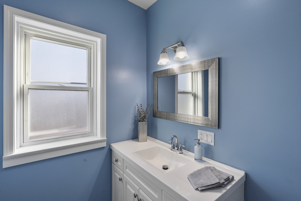 1111 Bonnie Brae Place #3W, River Forest, IL 60305