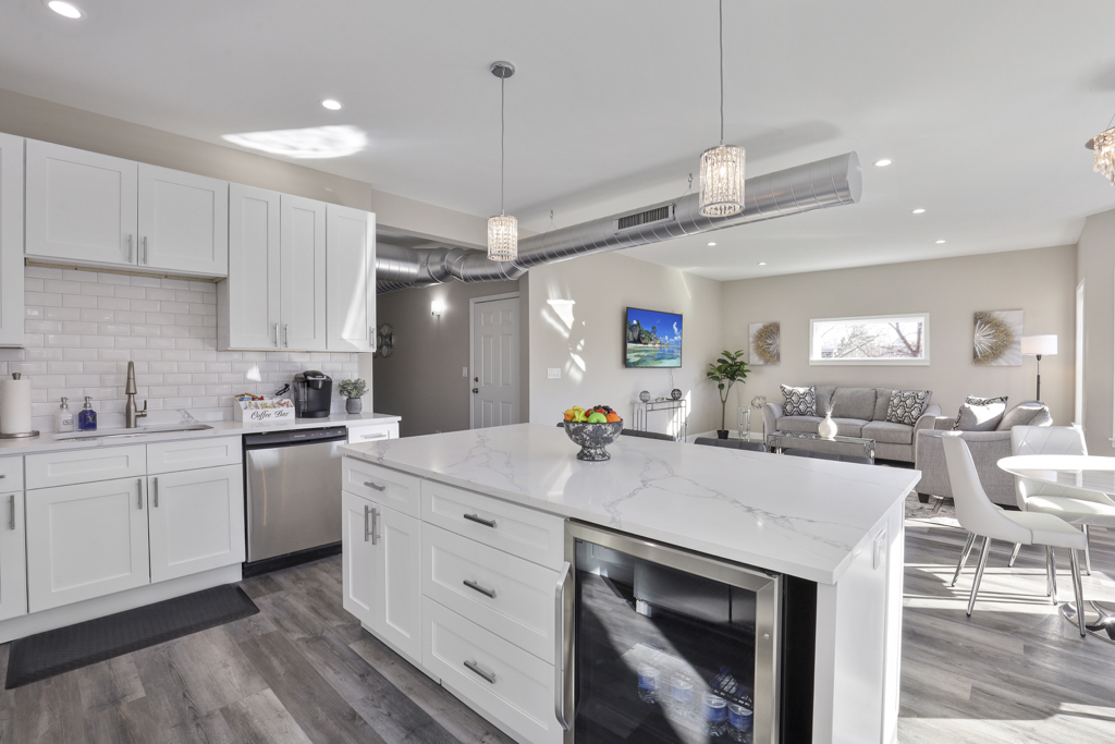 1111 Bonnie Brae Place #3W, River Forest, IL 60305