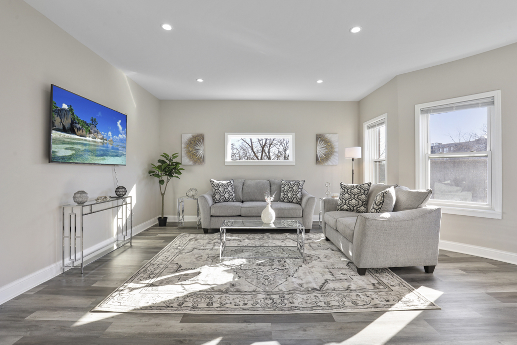 1111 Bonnie Brae Place #3W, River Forest, IL 60305