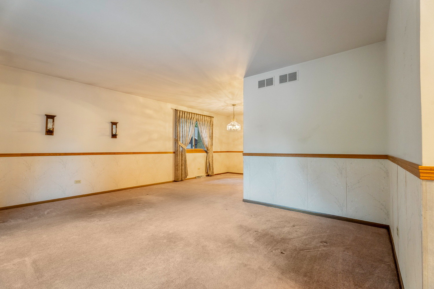 2205 182nd Street, Lansing, IL 60438