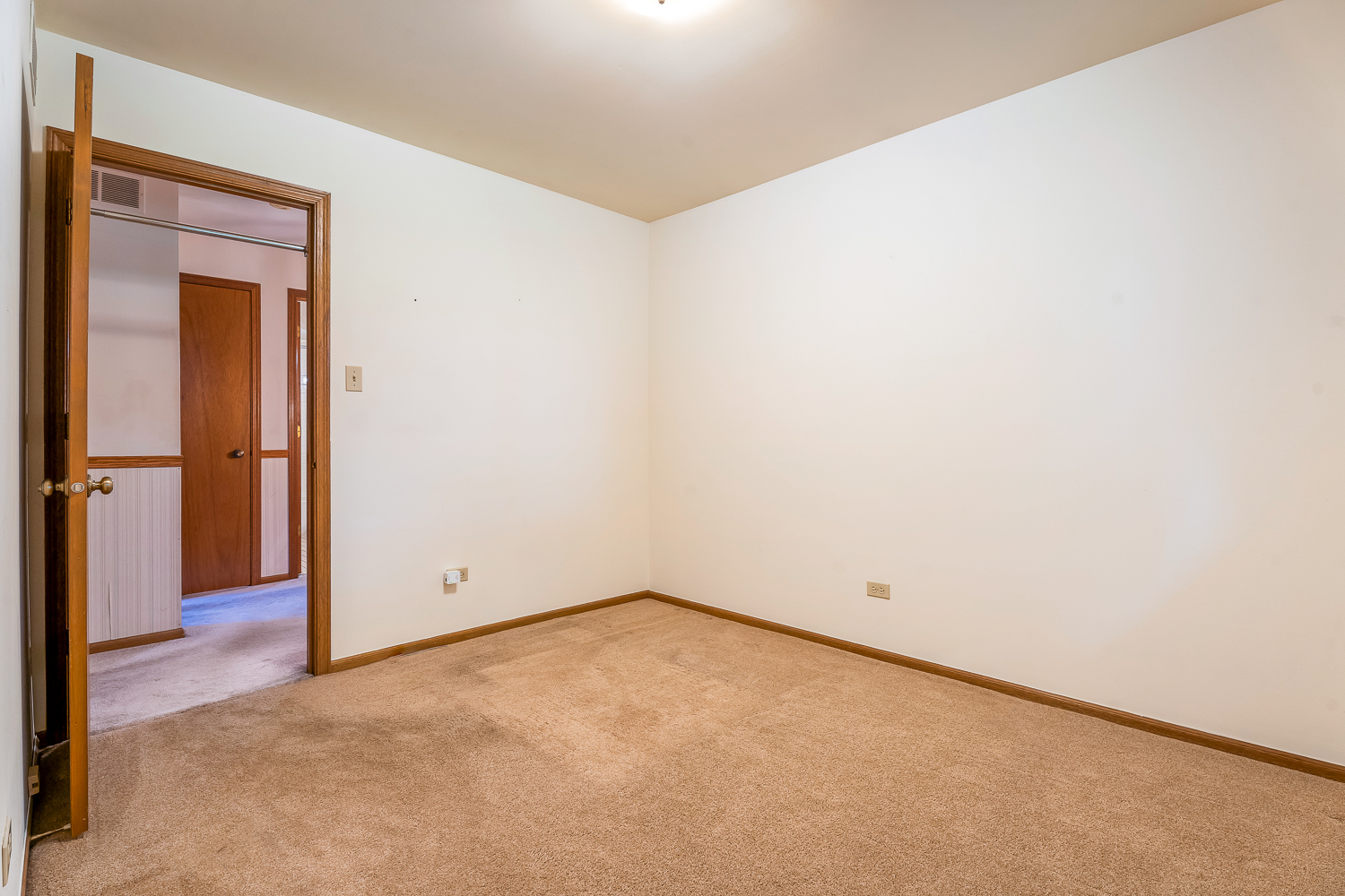 2205 182nd Street, Lansing, IL 60438