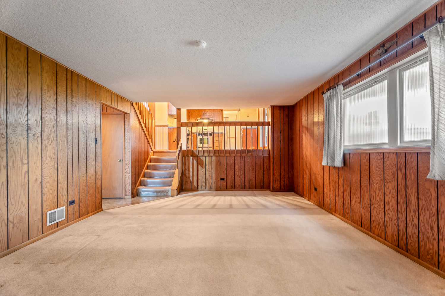2205 182nd Street, Lansing, IL 60438