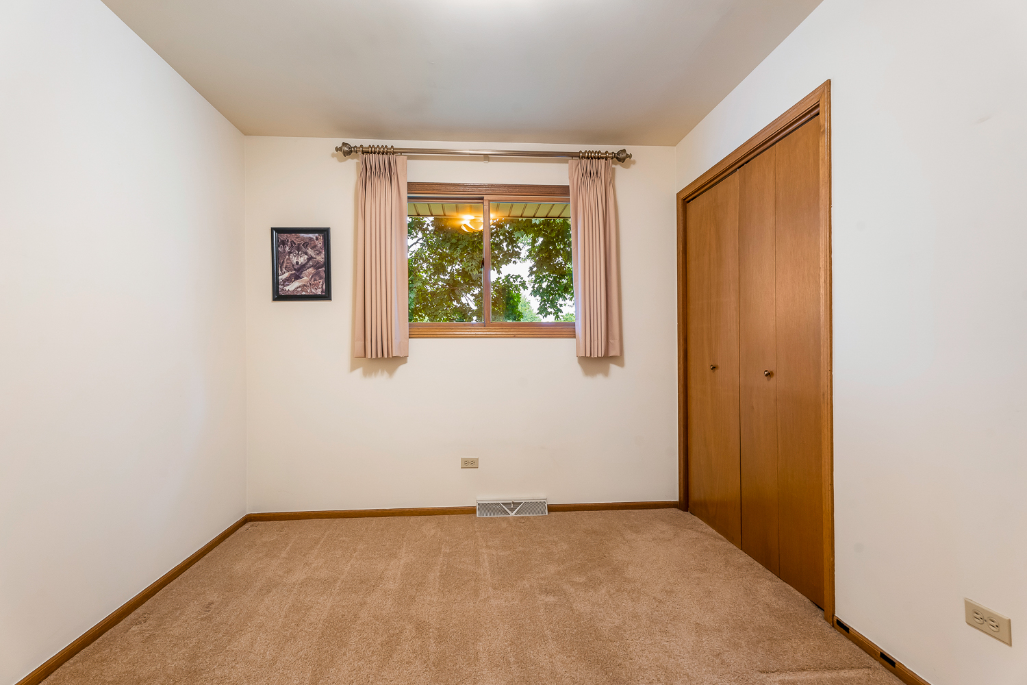 2205 182nd Street, Lansing, IL 60438