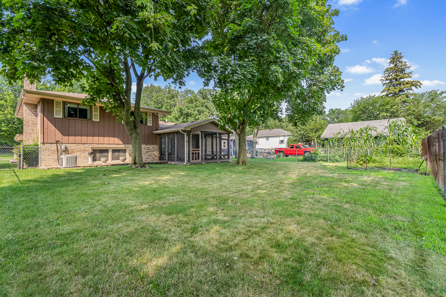 2205 182nd Street, Lansing, IL 60438