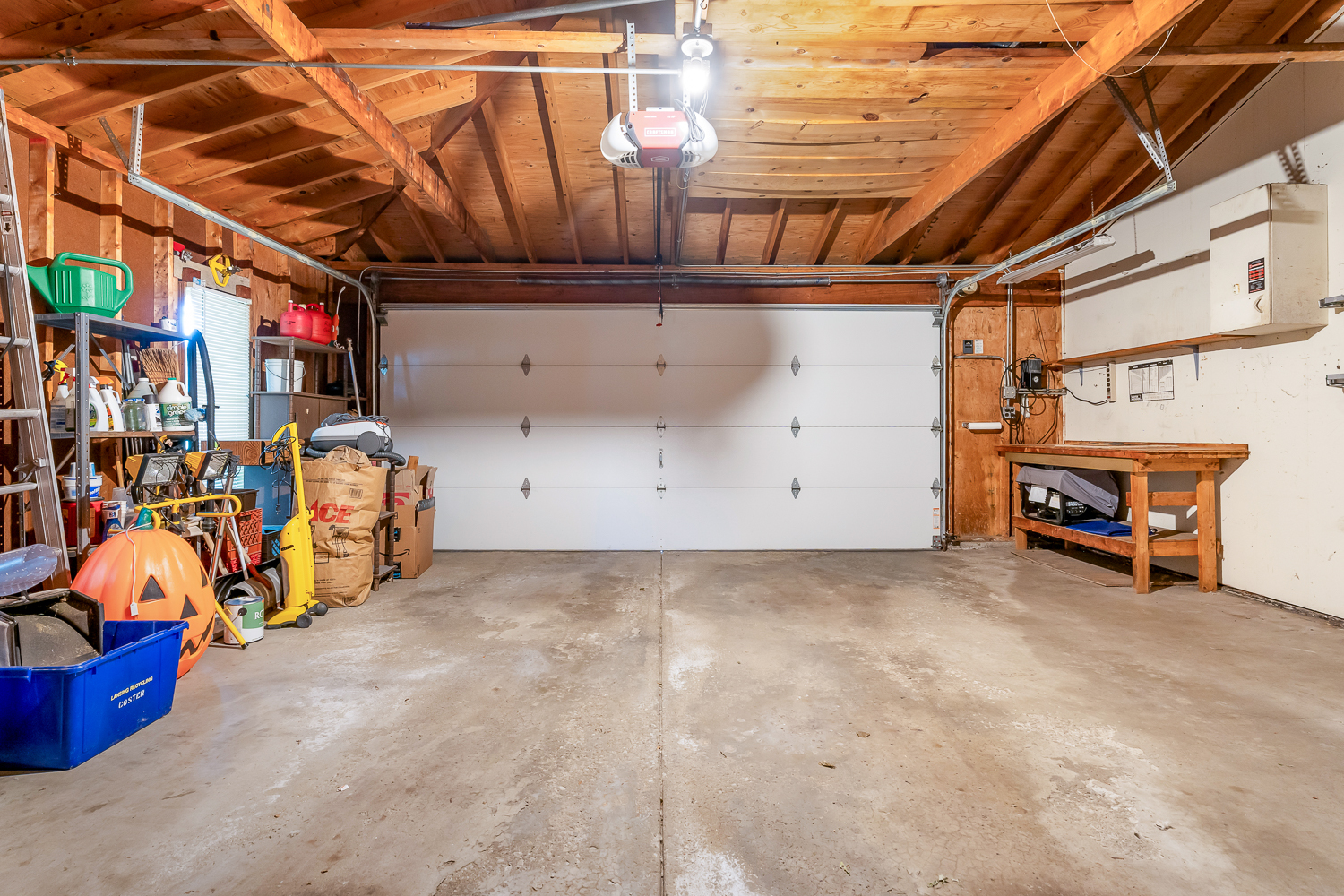 2205 182nd Street, Lansing, IL 60438