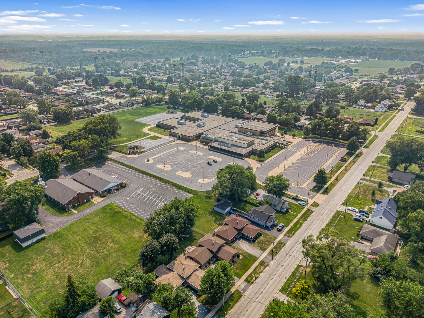 2205 182nd Street, Lansing, IL 60438