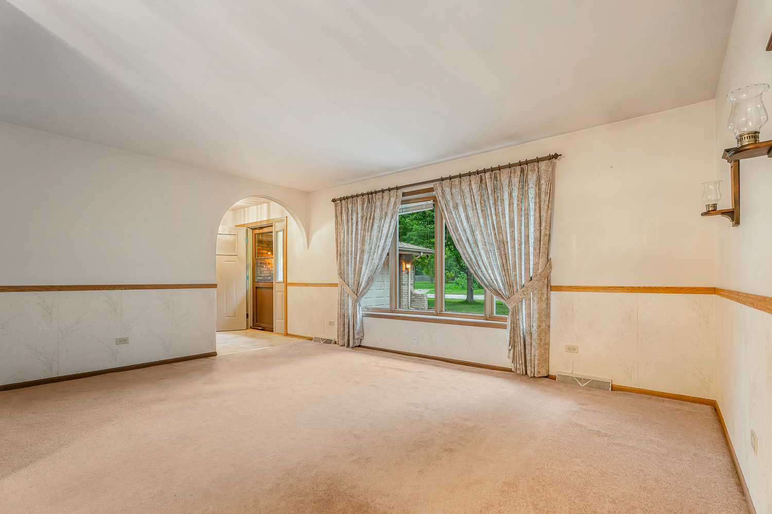 2205 182nd Street, Lansing, IL 60438