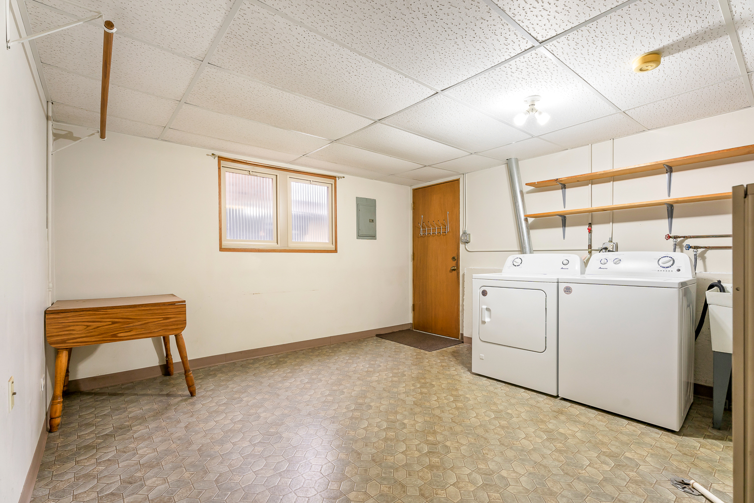 2205 182nd Street, Lansing, IL 60438