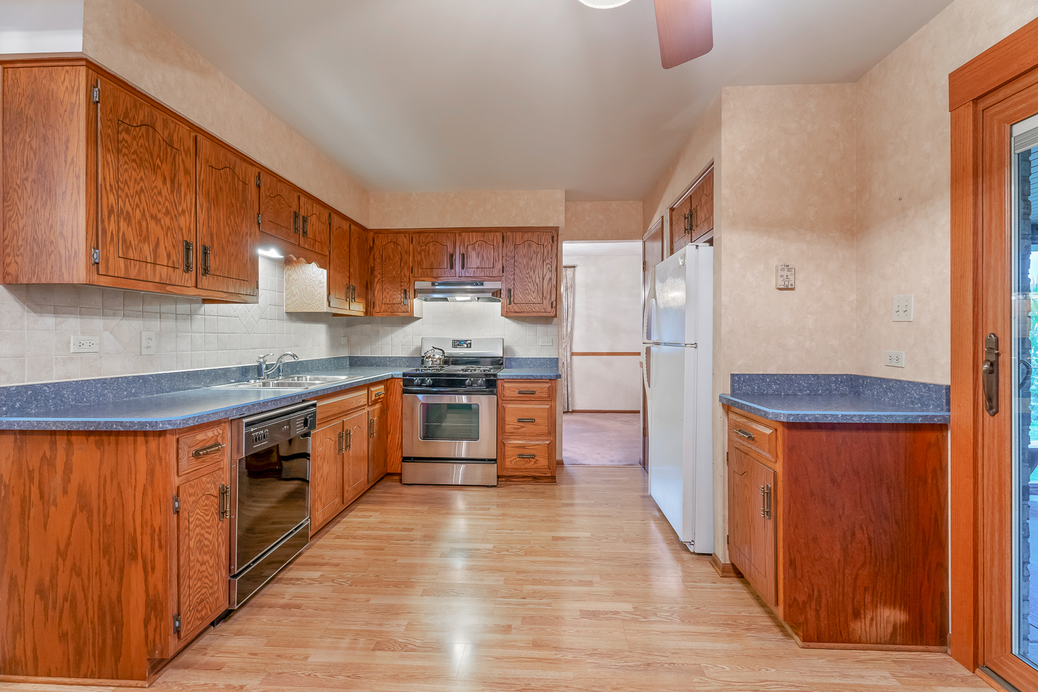 2205 182nd Street, Lansing, IL 60438