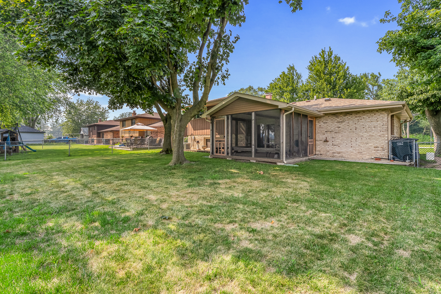 2205 182nd Street, Lansing, IL 60438