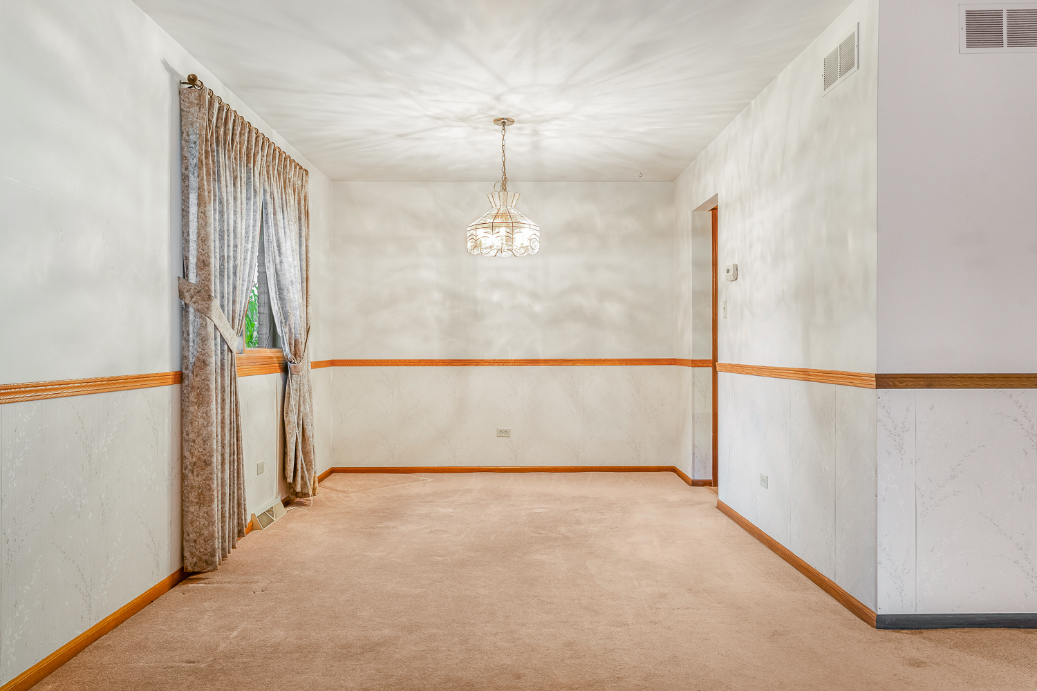 2205 182nd Street, Lansing, IL 60438