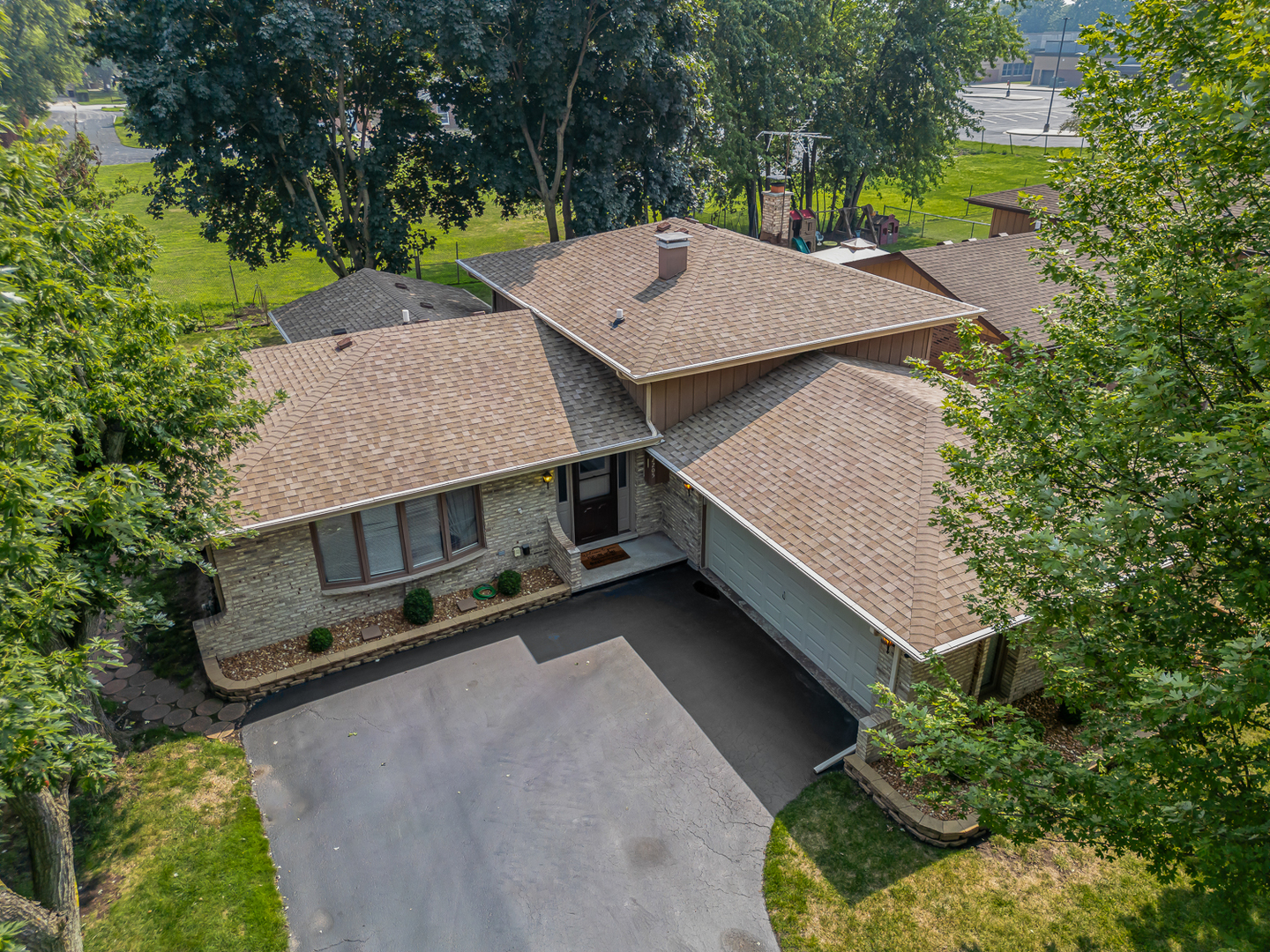 2205 182nd Street, Lansing, IL 60438