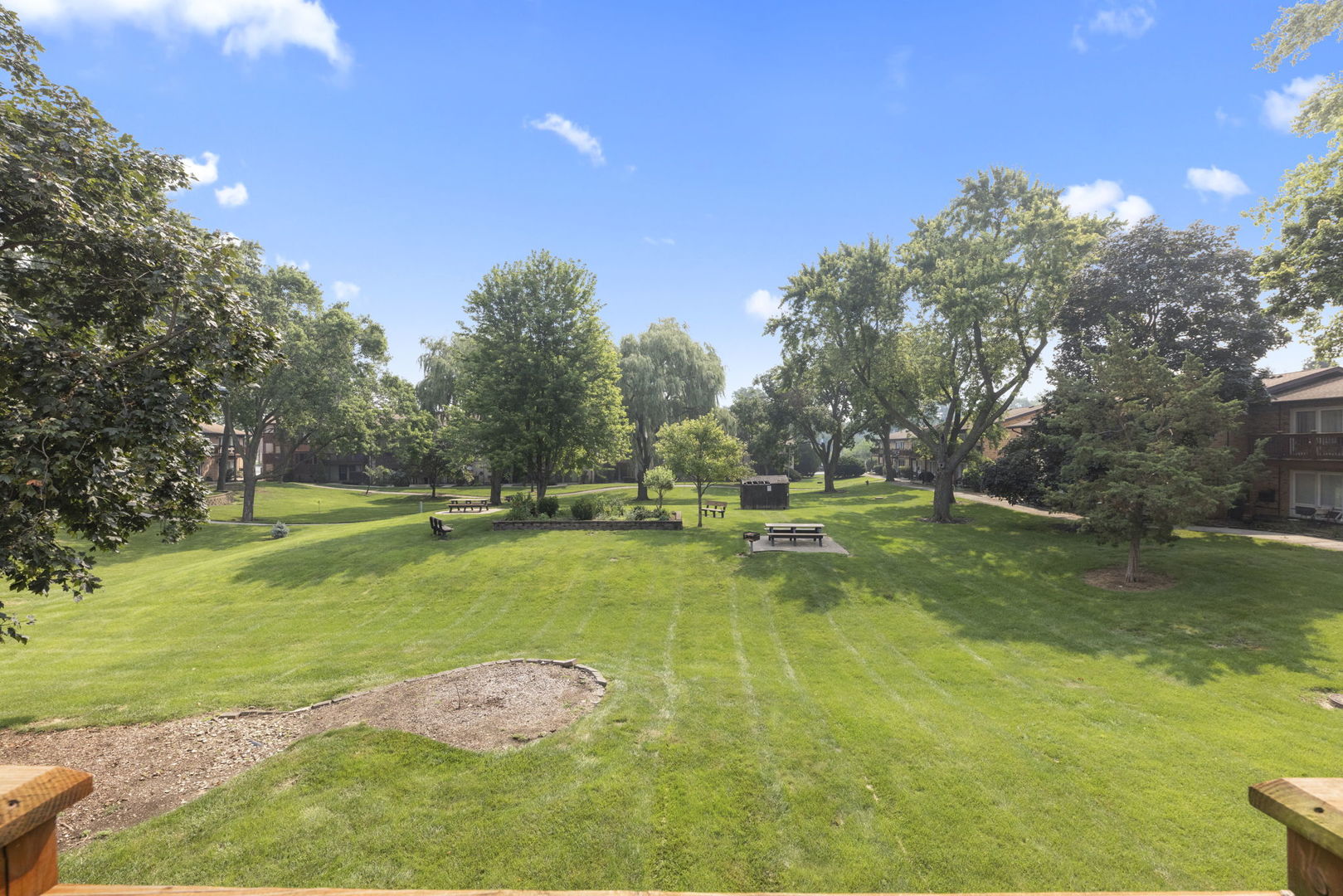 4435 ARBOR Circle #23, Downers Grove, IL 60515