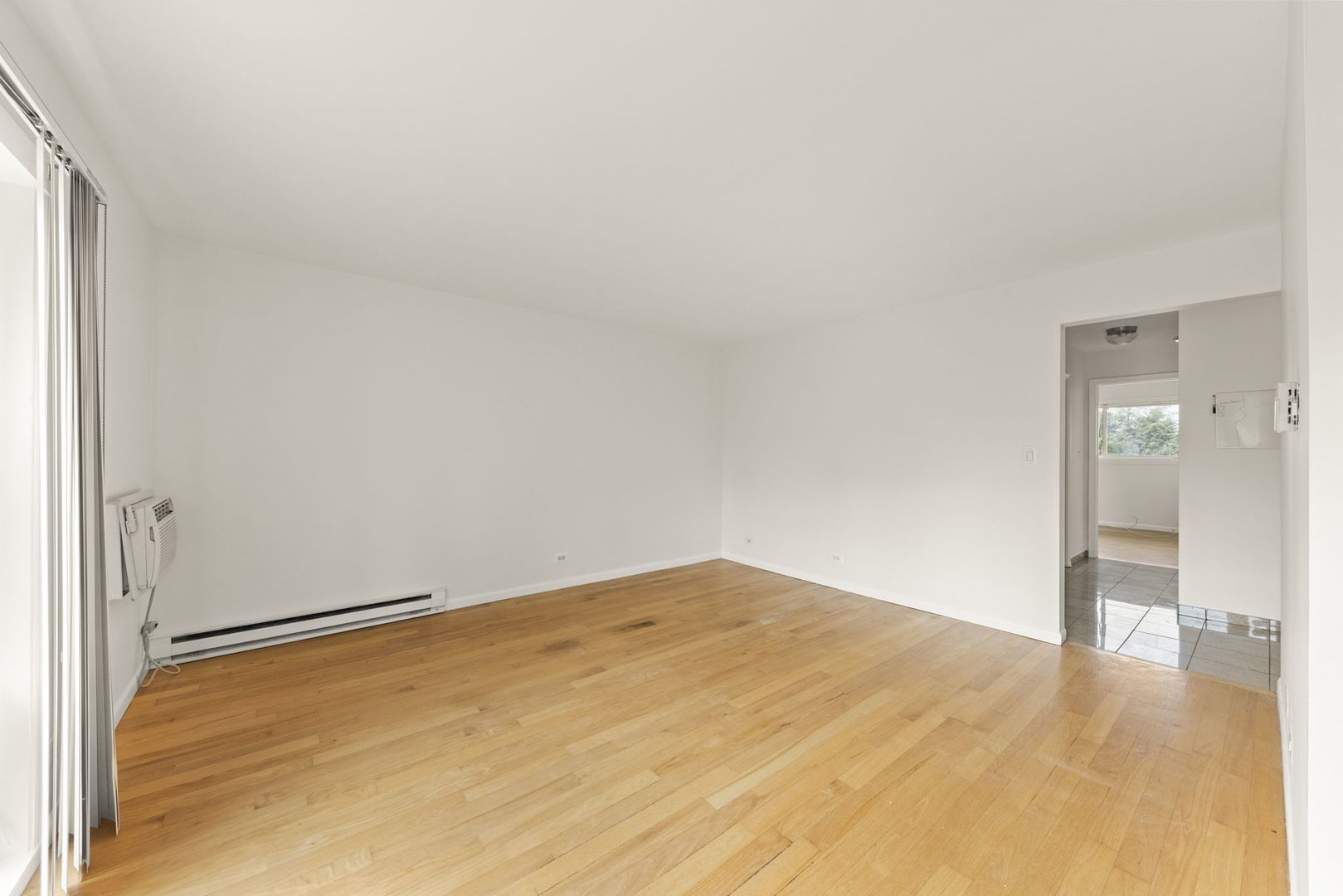 4435 ARBOR Circle #23, Downers Grove, IL 60515