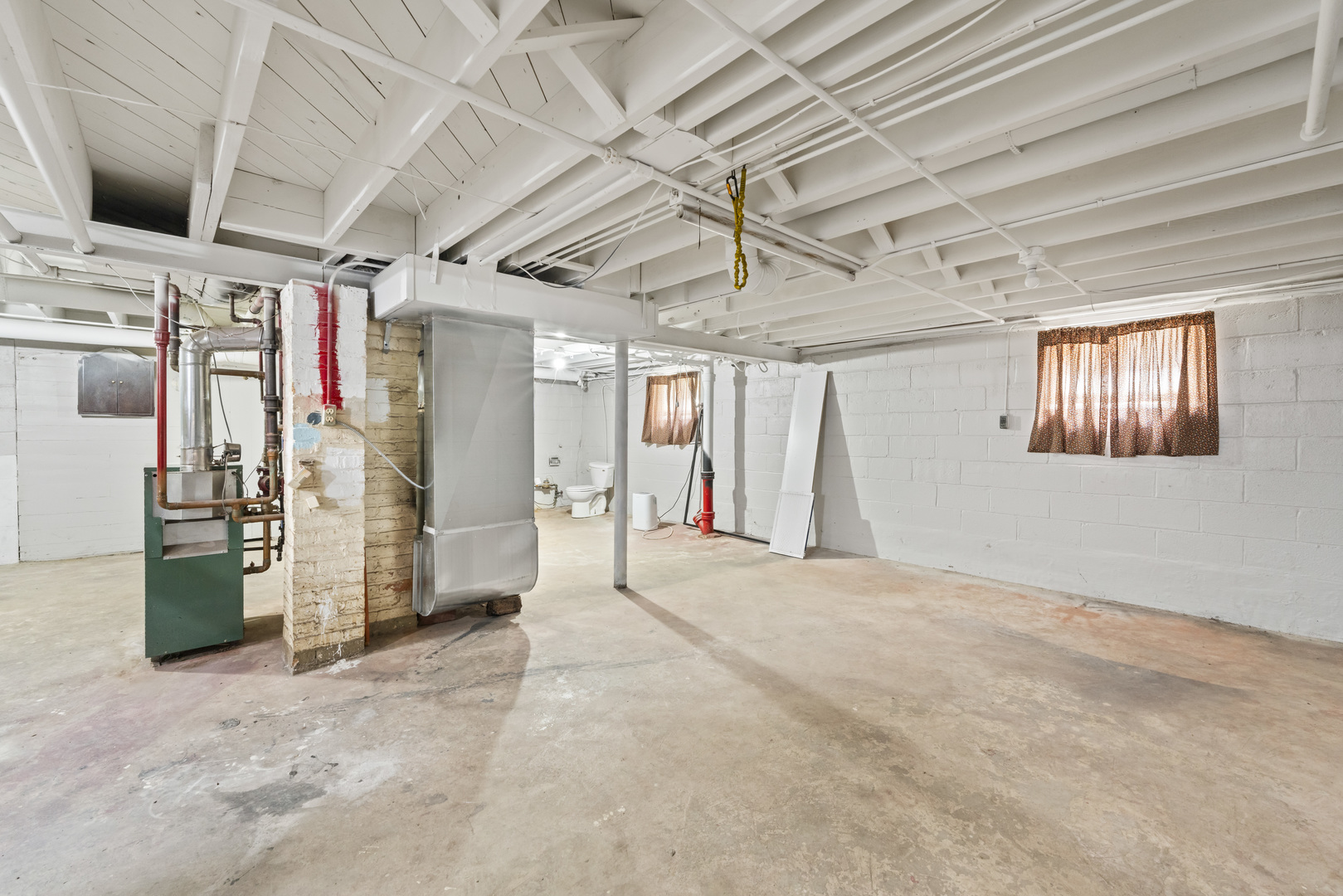 660 1st Street, Crete, IL 60417