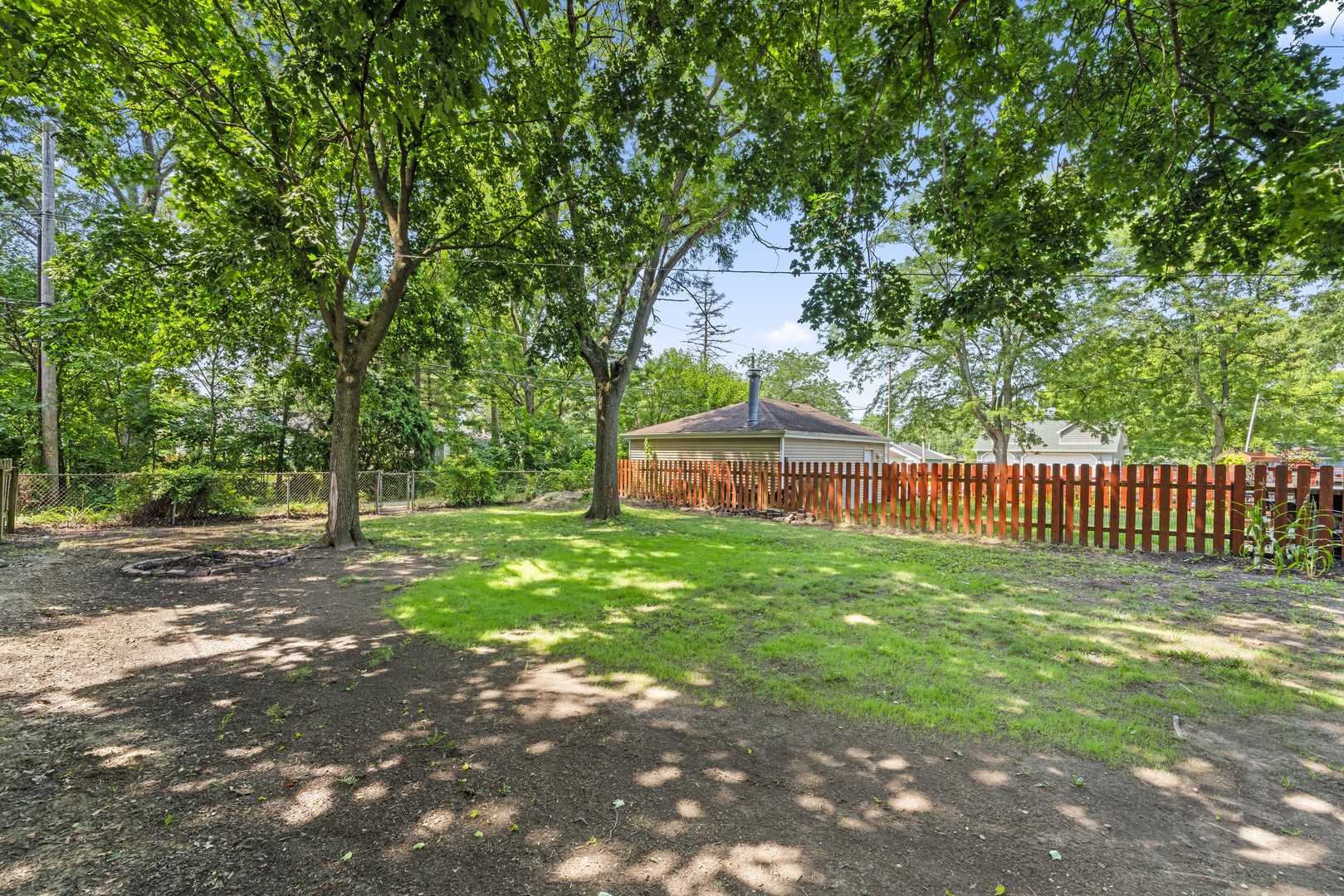 660 1st Street, Crete, IL 60417