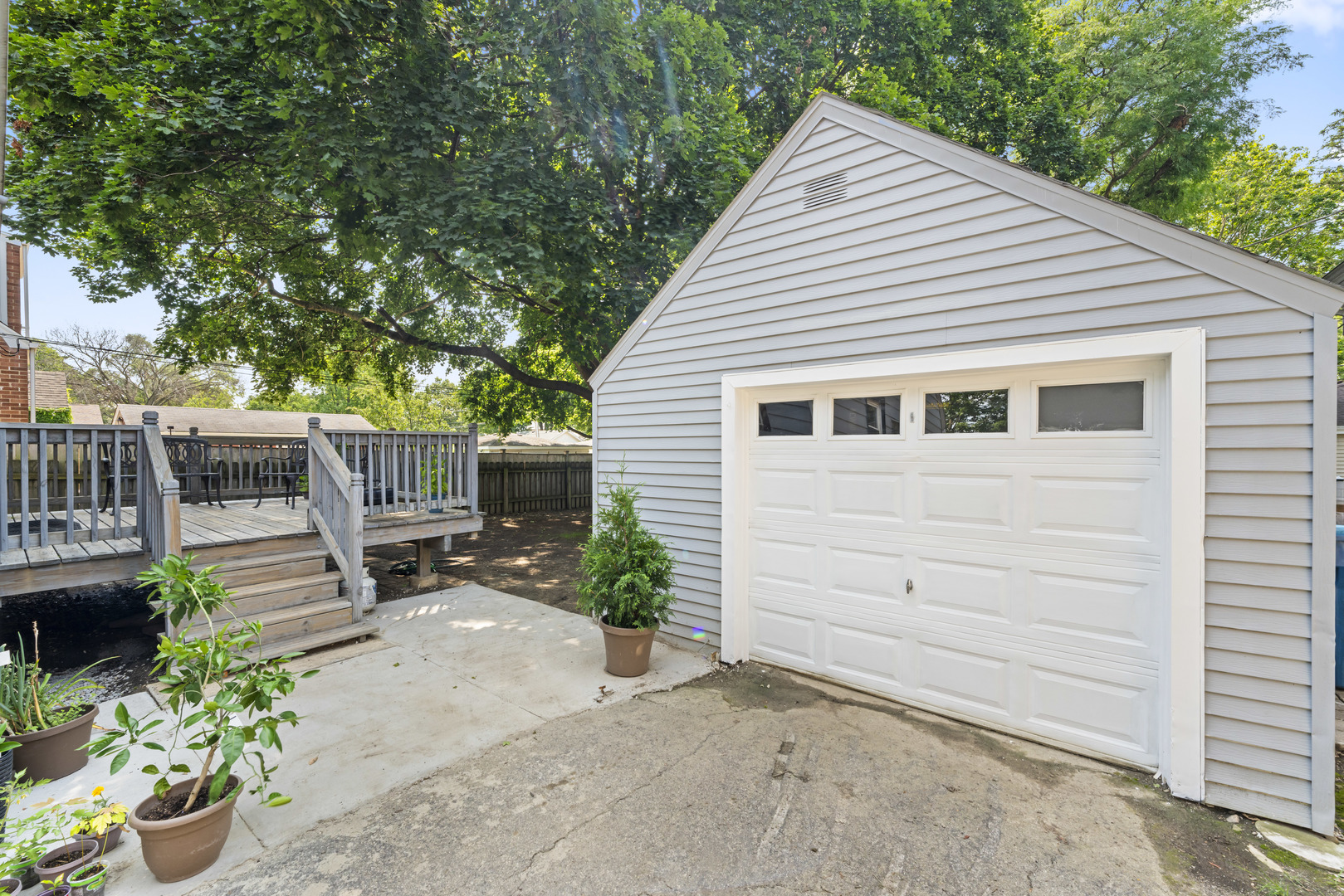 660 1st Street, Crete, IL 60417